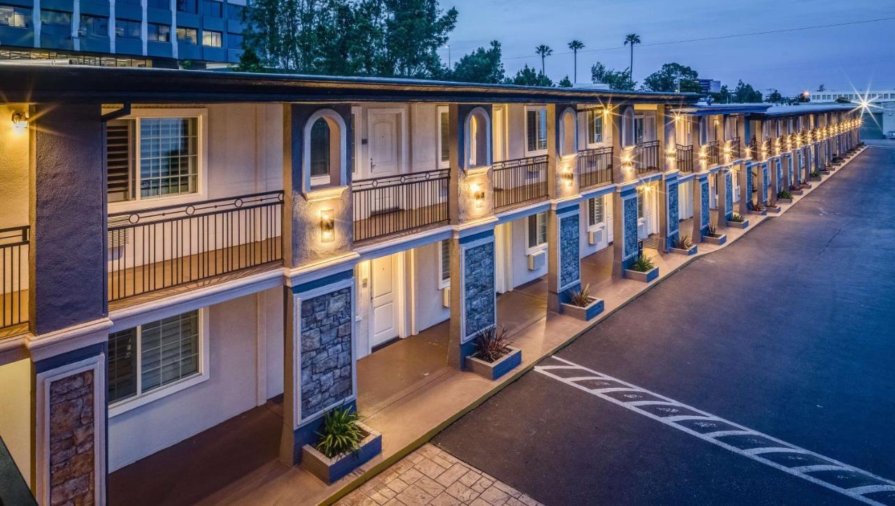 Stone Motel