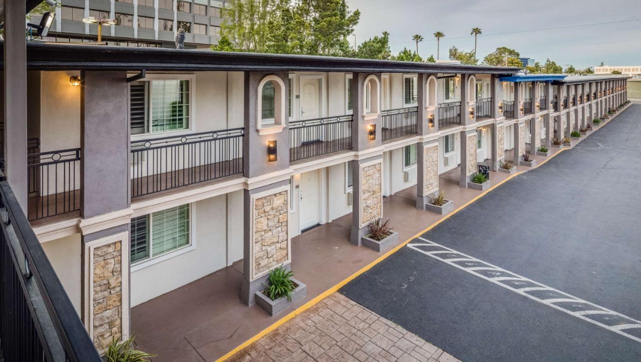 Stone 3* San Mateo